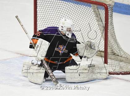 Thumbnail 3 in Westhill/Stamford vs. Staples/Weston/Shelton (CIAC D3 Final) photogallery.