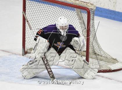 Thumbnail 1 in Westhill/Stamford vs. Staples/Weston/Shelton (CIAC D3 Final) photogallery.