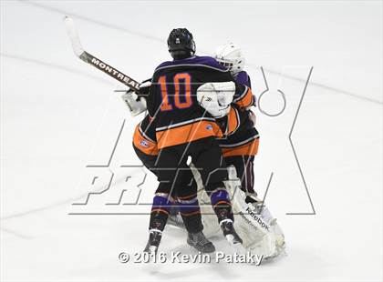 Thumbnail 2 in Westhill/Stamford vs. Staples/Weston/Shelton (CIAC D3 Final) photogallery.