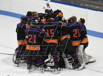 Thumbnail 1 in Westhill/Stamford vs. Staples/Weston/Shelton (CIAC D3 Final) photogallery.
