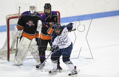 Thumbnail 3 in Westhill/Stamford vs. Staples/Weston/Shelton (CIAC D3 Final) photogallery.