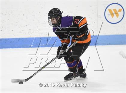 Thumbnail 1 in Westhill/Stamford vs. Staples/Weston/Shelton (CIAC D3 Final) photogallery.
