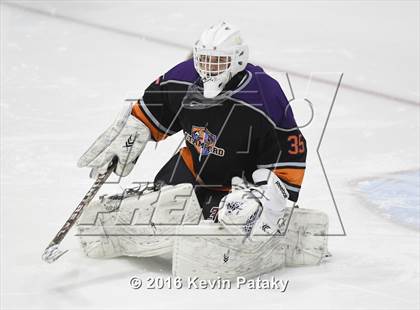 Thumbnail 1 in Westhill/Stamford vs. Staples/Weston/Shelton (CIAC D3 Final) photogallery.