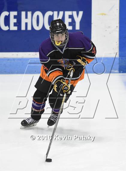 Thumbnail 2 in Westhill/Stamford vs. Staples/Weston/Shelton (CIAC D3 Final) photogallery.