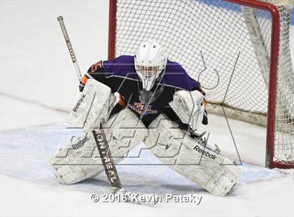 Thumbnail 3 in Westhill/Stamford vs. Staples/Weston/Shelton (CIAC D3 Final) photogallery.