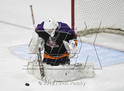 Thumbnail 3 in Westhill/Stamford vs. Staples/Weston/Shelton (CIAC D3 Final) photogallery.