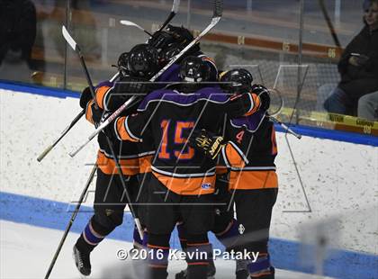 Thumbnail 2 in Westhill/Stamford vs. Staples/Weston/Shelton (CIAC D3 Final) photogallery.