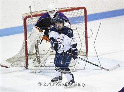 Thumbnail 2 in Westhill/Stamford vs. Staples/Weston/Shelton (CIAC D3 Final) photogallery.
