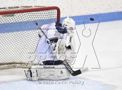 Thumbnail 3 in Westhill/Stamford vs. Staples/Weston/Shelton (CIAC D3 Final) photogallery.