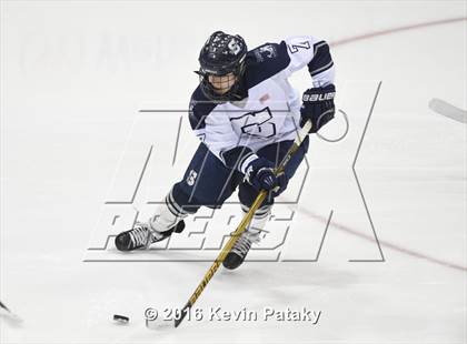 Thumbnail 2 in Westhill/Stamford vs. Staples/Weston/Shelton (CIAC D3 Final) photogallery.