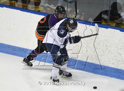 Thumbnail 1 in Westhill/Stamford vs. Staples/Weston/Shelton (CIAC D3 Final) photogallery.