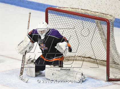 Thumbnail 1 in Westhill/Stamford vs. Staples/Weston/Shelton (CIAC D3 Final) photogallery.