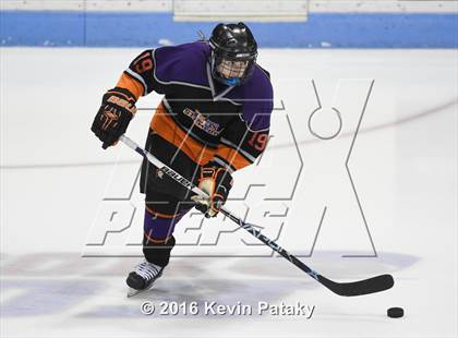 Thumbnail 1 in Westhill/Stamford vs. Staples/Weston/Shelton (CIAC D3 Final) photogallery.