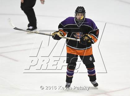 Thumbnail 1 in Westhill/Stamford vs. Staples/Weston/Shelton (CIAC D3 Final) photogallery.