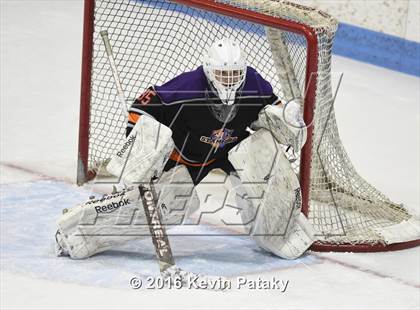 Thumbnail 2 in Westhill/Stamford vs. Staples/Weston/Shelton (CIAC D3 Final) photogallery.