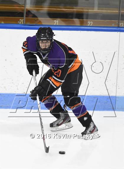 Thumbnail 2 in Westhill/Stamford vs. Staples/Weston/Shelton (CIAC D3 Final) photogallery.