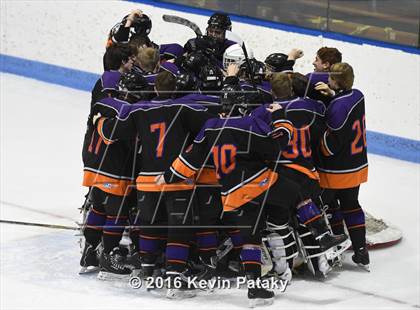 Thumbnail 1 in Westhill/Stamford vs. Staples/Weston/Shelton (CIAC D3 Final) photogallery.