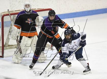 Thumbnail 3 in Westhill/Stamford vs. Staples/Weston/Shelton (CIAC D3 Final) photogallery.