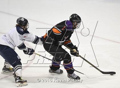 Thumbnail 2 in Westhill/Stamford vs. Staples/Weston/Shelton (CIAC D3 Final) photogallery.