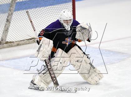 Thumbnail 3 in Westhill/Stamford vs. Staples/Weston/Shelton (CIAC D3 Final) photogallery.