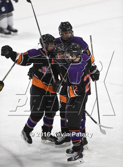 Thumbnail 1 in Westhill/Stamford vs. Staples/Weston/Shelton (CIAC D3 Final) photogallery.