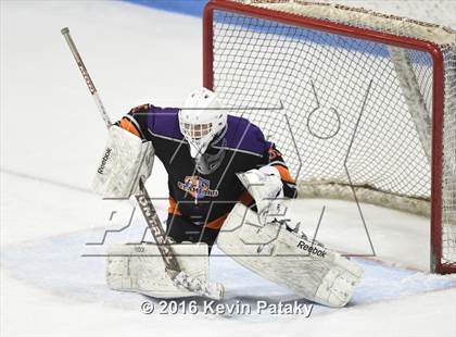 Thumbnail 2 in Westhill/Stamford vs. Staples/Weston/Shelton (CIAC D3 Final) photogallery.