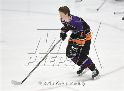Thumbnail 2 in Westhill/Stamford vs. Staples/Weston/Shelton (CIAC D3 Final) photogallery.