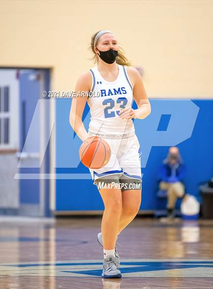 Thumbnail 3 in Biddeford vs. Kennebunk photogallery.