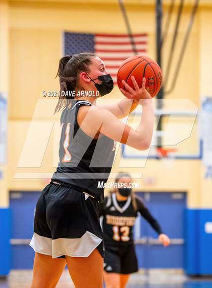 Thumbnail 1 in Biddeford vs. Kennebunk photogallery.