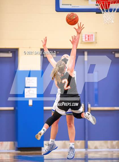 Thumbnail 3 in Biddeford vs. Kennebunk photogallery.