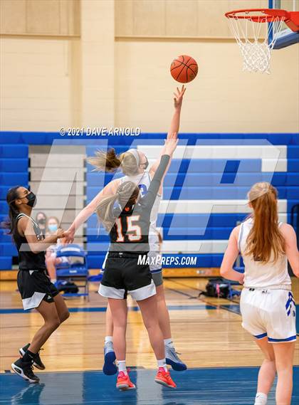 Thumbnail 1 in Biddeford vs. Kennebunk photogallery.