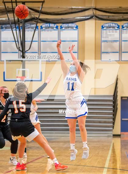 Thumbnail 2 in Biddeford vs. Kennebunk photogallery.