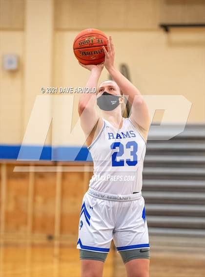 Thumbnail 2 in Biddeford vs. Kennebunk photogallery.