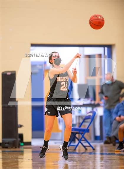 Thumbnail 2 in Biddeford vs. Kennebunk photogallery.