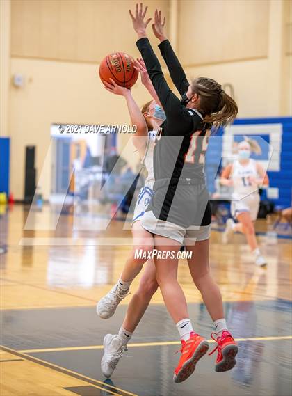 Thumbnail 1 in Biddeford vs. Kennebunk photogallery.