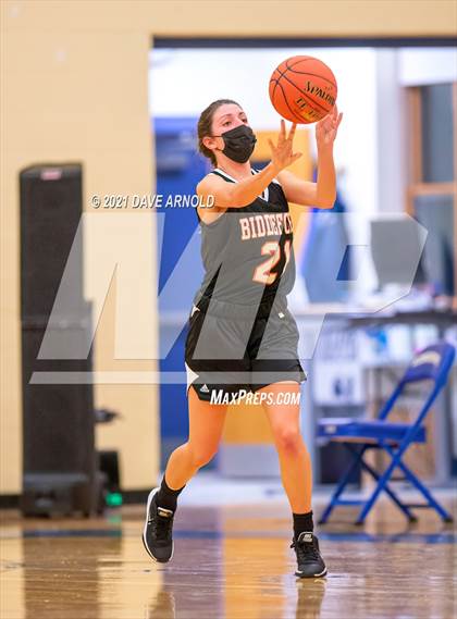 Thumbnail 1 in Biddeford vs. Kennebunk photogallery.