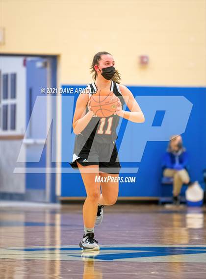Thumbnail 3 in Biddeford vs. Kennebunk photogallery.