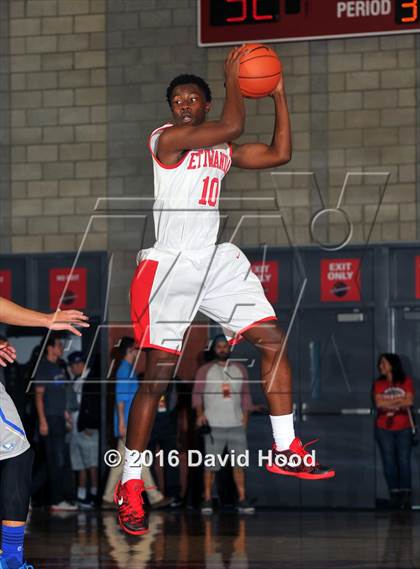 Thumbnail 2 in Etiwanda vs. Santa Margarita (Nike Extravaganza) photogallery.