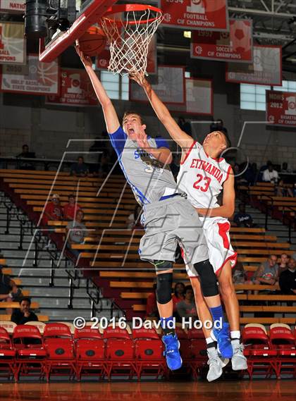 Thumbnail 2 in Etiwanda vs. Santa Margarita (Nike Extravaganza) photogallery.