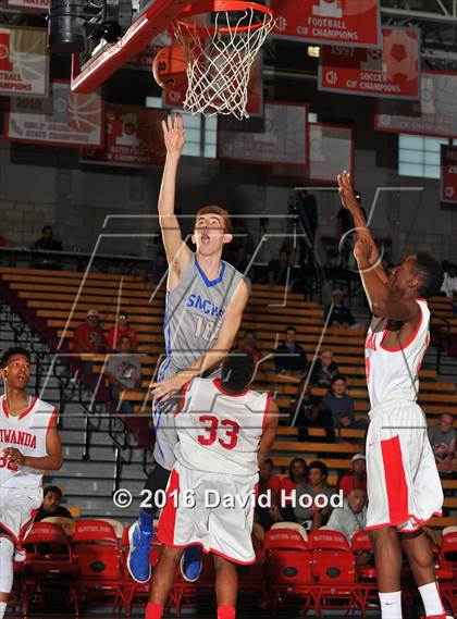 Thumbnail 3 in Etiwanda vs. Santa Margarita (Nike Extravaganza) photogallery.