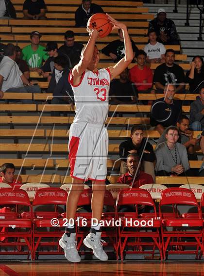 Thumbnail 2 in Etiwanda vs. Santa Margarita (Nike Extravaganza) photogallery.