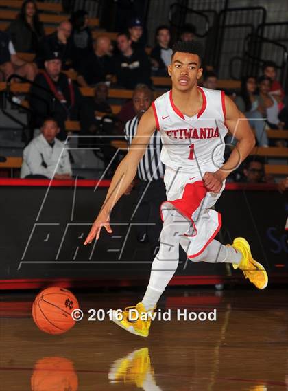 Thumbnail 1 in Etiwanda vs. Santa Margarita (Nike Extravaganza) photogallery.