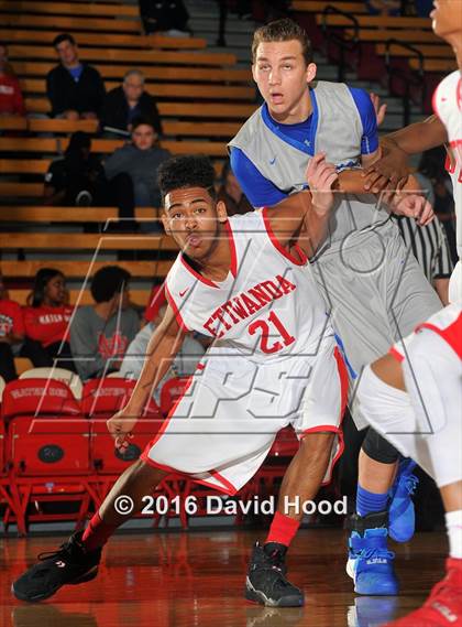 Thumbnail 2 in Etiwanda vs. Santa Margarita (Nike Extravaganza) photogallery.