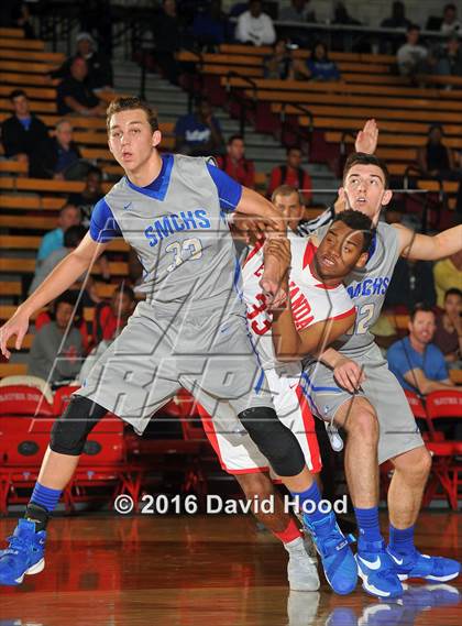 Thumbnail 1 in Etiwanda vs. Santa Margarita (Nike Extravaganza) photogallery.