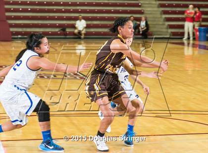 Thumbnail 3 in Saint Francis vs. Presentation (CIF CCS Division II Final) photogallery.