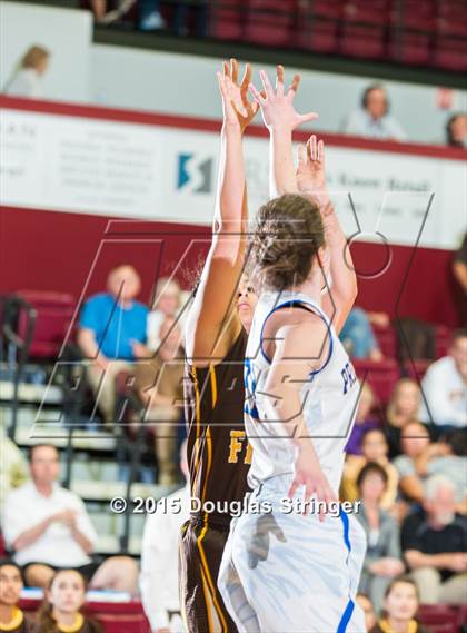 Thumbnail 3 in Saint Francis vs. Presentation (CIF CCS Division II Final) photogallery.