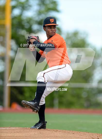 Thumbnail 2 in Bryant @ Washington (PSAL AAA 2nd Round) photogallery.