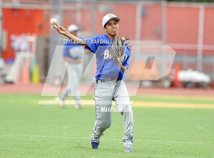 Thumbnail 2 in Bryant @ Washington (PSAL AAA 2nd Round) photogallery.