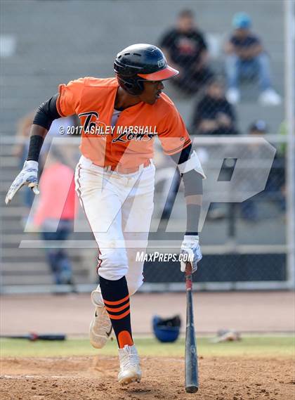 Thumbnail 3 in Bryant @ Washington (PSAL AAA 2nd Round) photogallery.