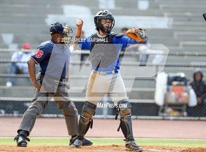 Thumbnail 2 in Bryant @ Washington (PSAL AAA 2nd Round) photogallery.